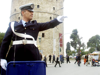 «Μαϊμού» πινακίδες στάθμευσης